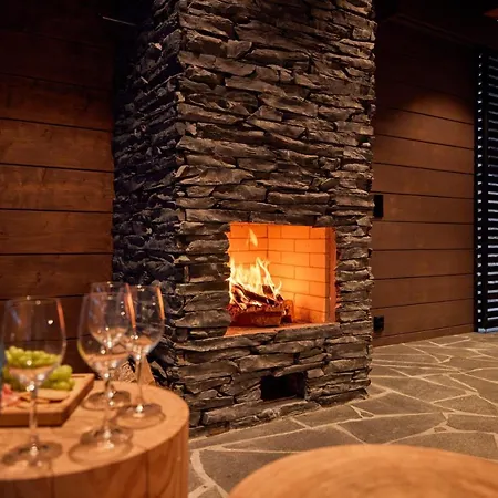 וילה Valo Ice Cube *